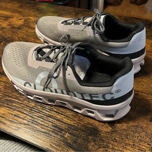 On. Cloudmonster Running Shoes in Cinder | Fog